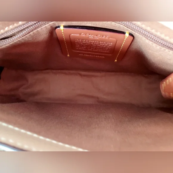 Coach Cassie Crossbody 19 In Signature Canvas/Leather - Picture 15 of 16